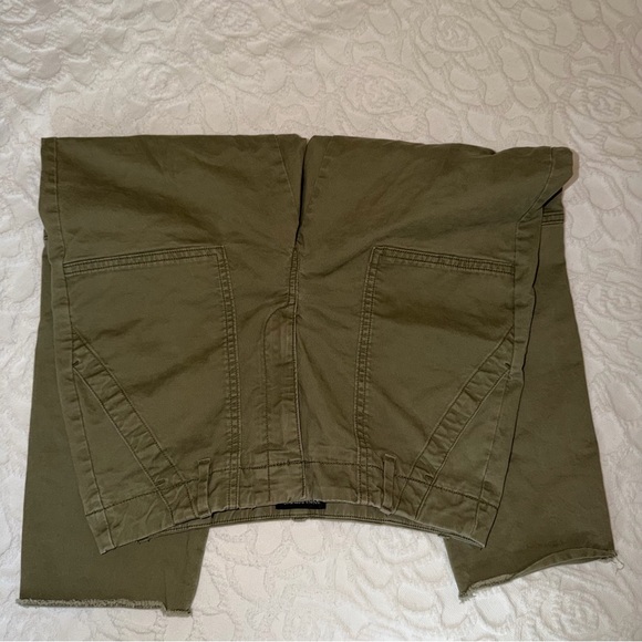 Banana Republic Girlfriend Fit Authentic Chino Petite Ankle Pants - Picture 5 of 11